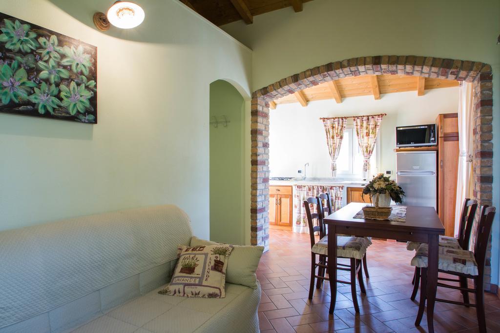 Agriturismo Ada Musso Ss Diano Borello Bilik gambar