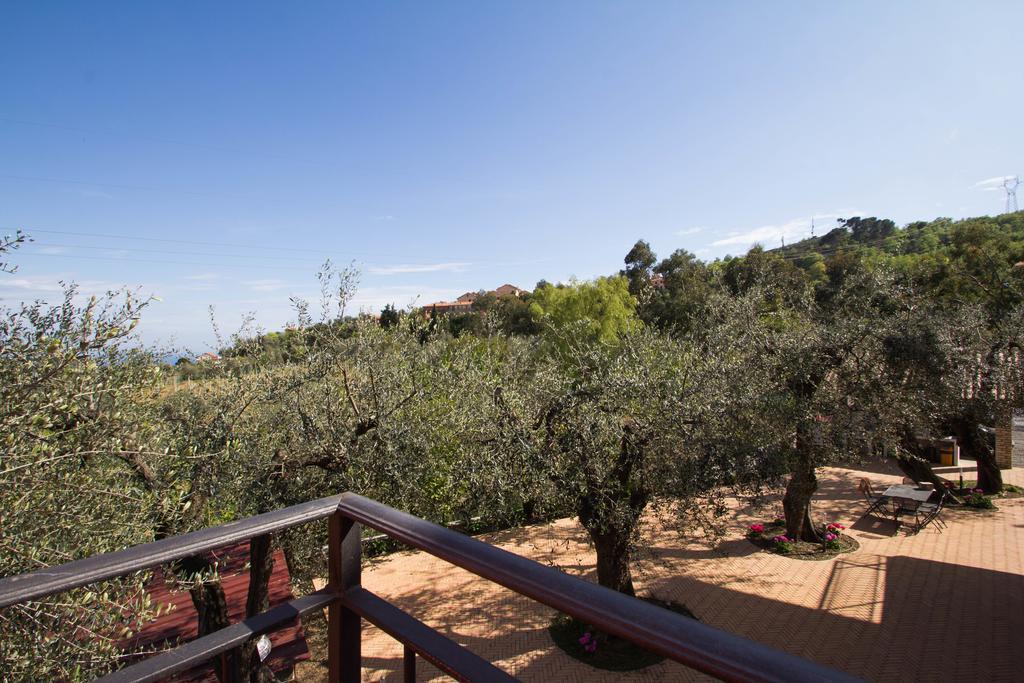 Agriturismo Ada Musso Ss Diano Borello Bilik gambar